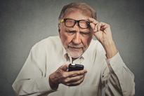 Какой смартфон купить родителям?